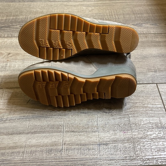 Brand new-  worn once(. too small) - Picture 3 of 3